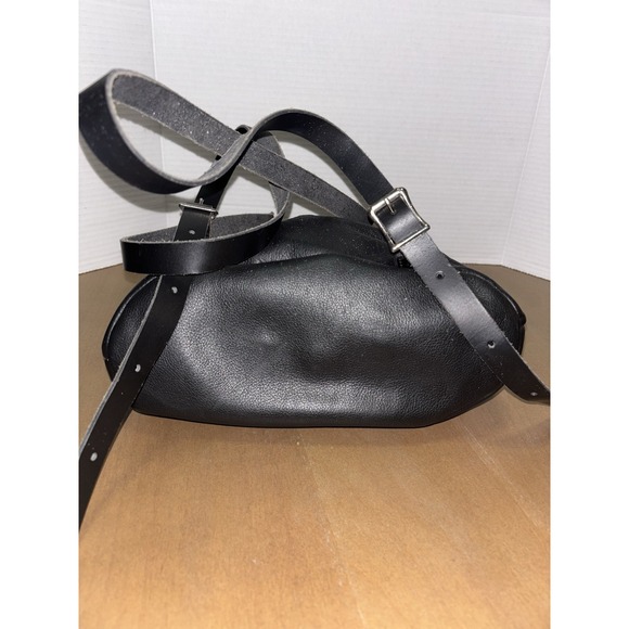 Vintage Harley Davidson Black/White Speckled Leather Backpack/Bar & Shield - Picture 5 of 9